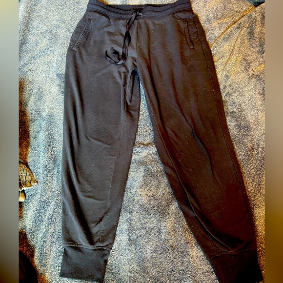 Women’s Joggers - Picture 1 of 3